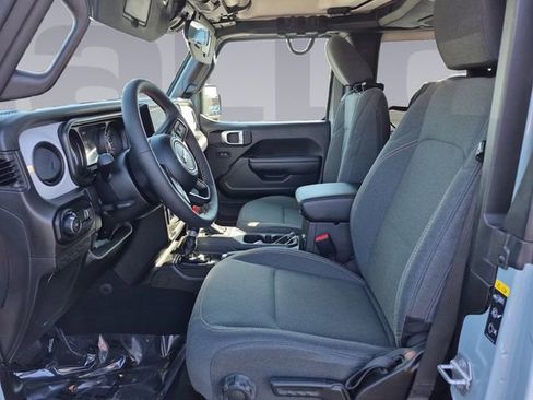 Used 2024 Jeep Wrangler Sport S image 10