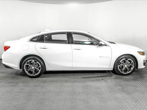 Used 2024 Chevrolet Malibu LT FWD image 9