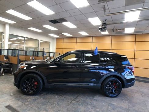 Certified 2023 Ford Explorer ST w/ Equipment Group 401A image 4