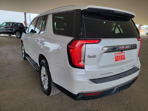 Used 2021 GMC Yukon SLT w/ SLT Luxury Plus Package AWD/4WD image 10