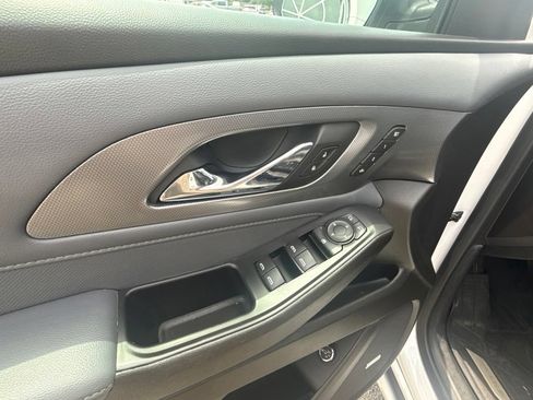 Used 2021 Chevrolet Traverse Premier w/ LPO, Floor Liner Package AWD/4WD image 14