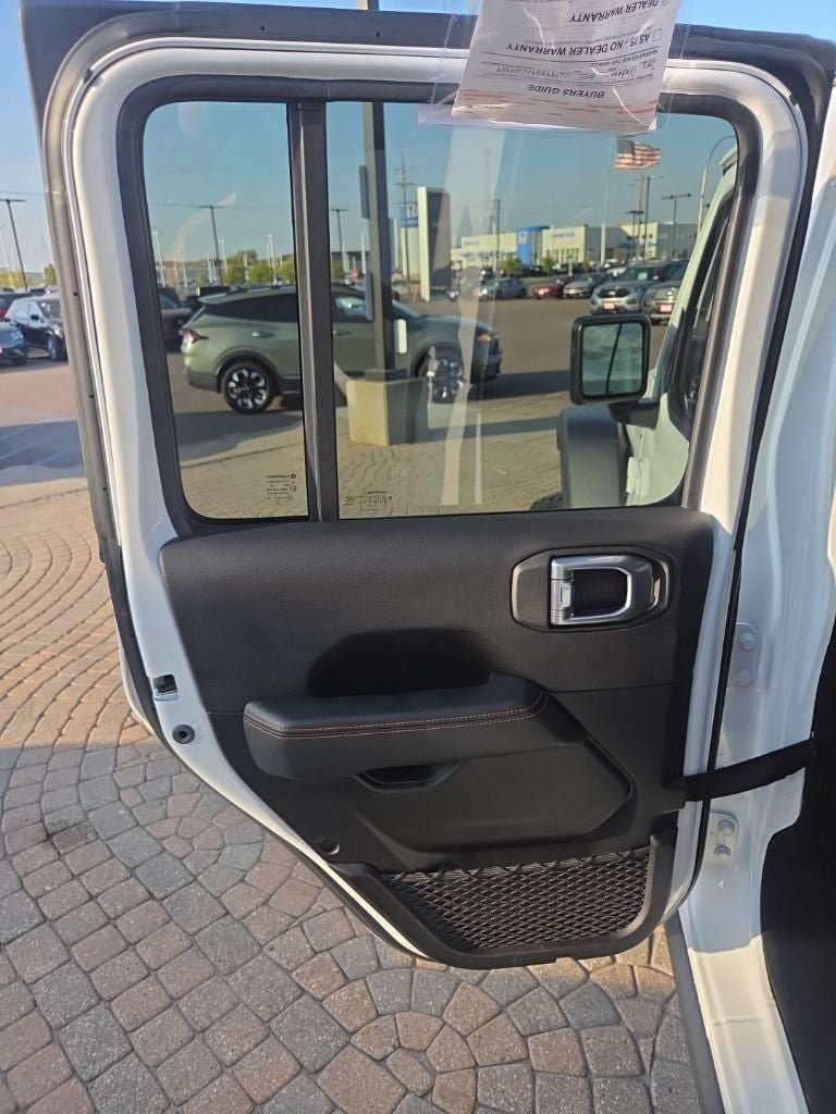 Used 2022 Jeep Gladiator Mojave w/ Cold Weather Group AWD/4WD image 28