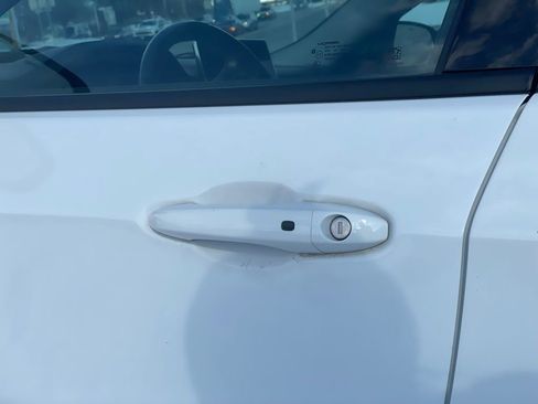 Used 2022 Jeep Compass Limited image 27