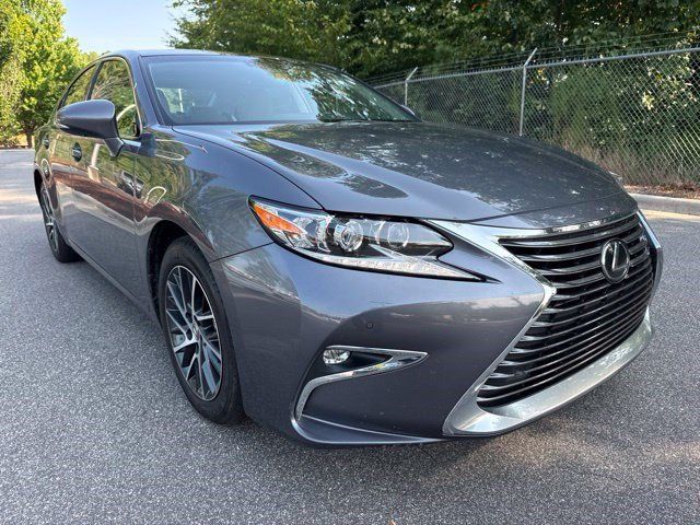 Used 2018 Lexus ES 350 w/ Luxury Package w/Wood Trim FWD image 11
