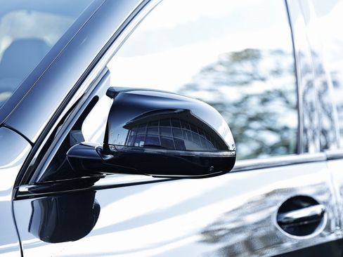 New 2026 BMW X5 M60i image 10