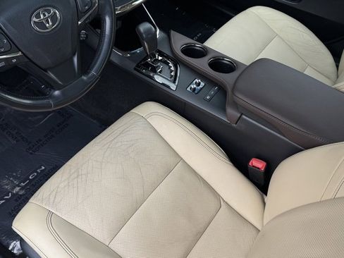 Used 2014 Toyota Avalon Limited image 7