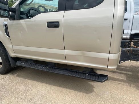 Used 2017 Ford F350 XLT AWD/4WD image 5
