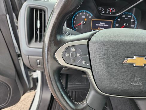 Used 2020 Chevrolet Colorado Z71 AWD/4WD image 17