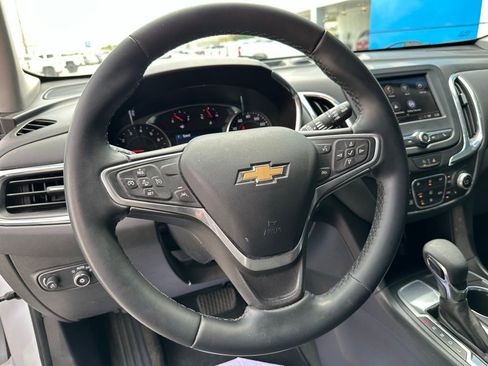 Used 2023 Chevrolet Equinox LT image 17