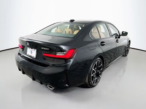 Used 2026 BMW 330i Sedan w/ M Sport Package RWD image 5