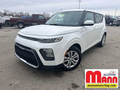 Used 2022 Kia Soul LX