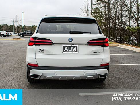 Used 2026 BMW X5 xDrive50e w/ Executive Package image 10