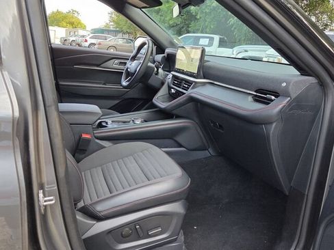Used 2026 Ford Explorer ST-Line AWD/4WD image 16