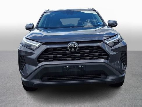 Used 2024 Toyota RAV4 XLE AWD/4WD image 2