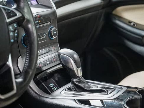 Used 2016 Ford Edge SEL w/ Equipment Group 201A image 24