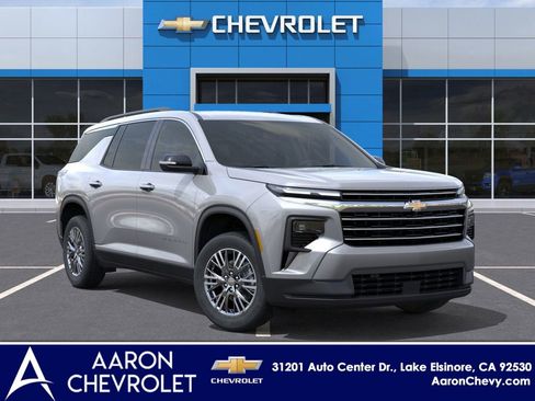 New 2026 Chevrolet Traverse LT image 7