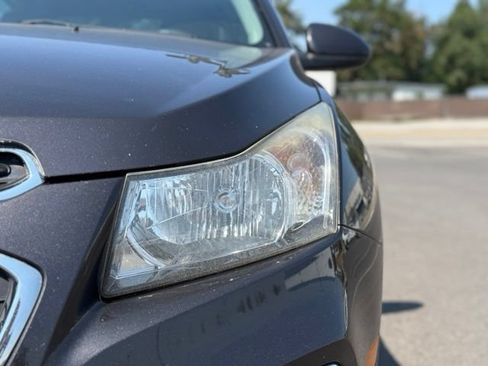 Used 2015 Chevrolet Cruze LT FWD image 7