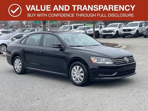 Used 2013 Volkswagen Passat 2.5 S image 1
