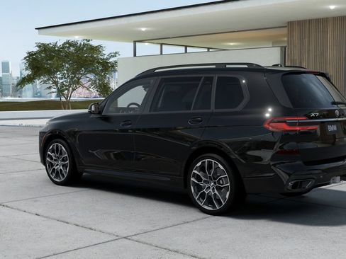 New 2027 BMW X7 xDrive40i w/ M Sport Package AWD/4WD image 2