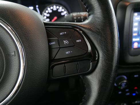 Used 2019 Jeep Renegade Altitude w/ Quick Order Package 2XM image 28