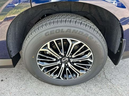 New 2026 Nissan Armada Platinum w/ Accent Package AWD/4WD image 11