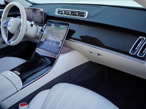 Used 2023 Mercedes-Benz S 500 S 500 image 21