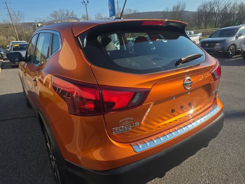 Used 2017 Nissan Rogue Sport SL w/ SL Premium Package image 7