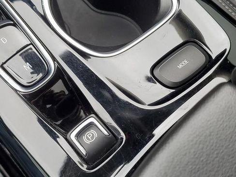 Used 2022 Buick Envision Avenir w/ Technology Package II AWD/4WD image 42