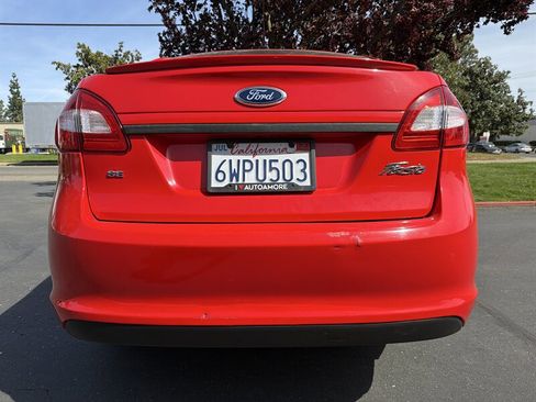Used 2013 Ford Fiesta SE image 11
