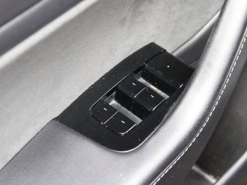 Used 2019 Tesla Model 3 Long Range image 7