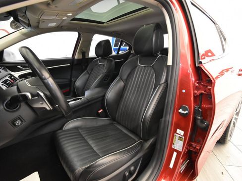 Used 2022 Genesis G70 2.0T w/ Prestige Package image 11