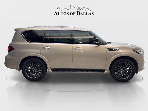 Used 2024 INFINITI QX80 Premium Select w/ Cargo Package AWD/4WD image 5