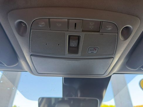 Used 2017 Nissan Rogue Sport SL w/ SL Premium Package image 21