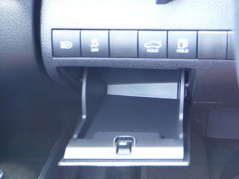 Used 2021 Toyota Camry XSE FWD image 19