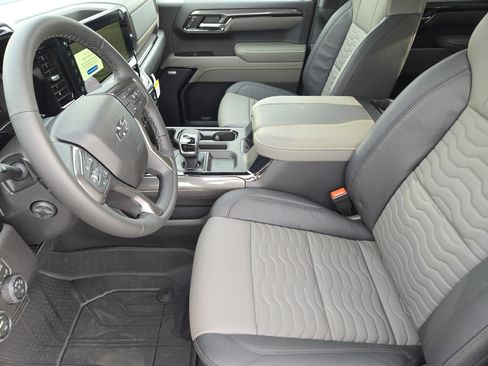 New 2026 Chevrolet Silverado 1500 ZR2 w/ Dark Appearance Package image 10