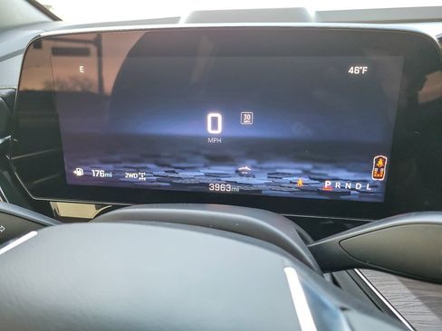 Used 2025 Chevrolet Tahoe LT w/ Comfort Package image 13