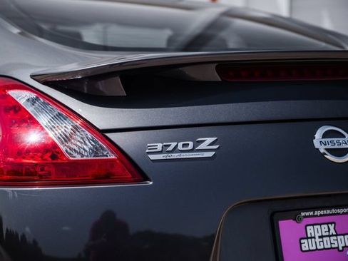 Used 2010 Nissan 370Z Touring w/ Sport Pkg RWD image 57