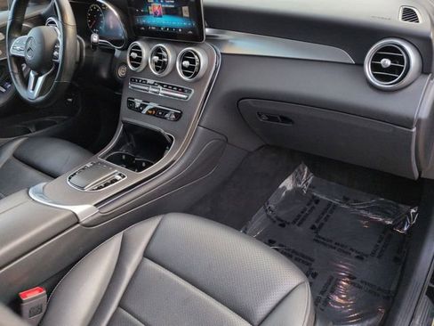 Used 2022 Mercedes-Benz GLC 300 4MATIC image 29