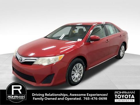 Used 2012 Toyota Camry LE FWD image 1