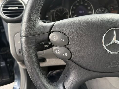 Used 2006 Mercedes-Benz CLK 350 Coupe image 15