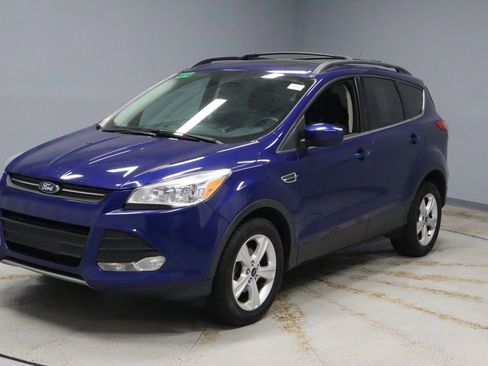 Used 2016 Ford Escape SE w/ Equipment Group 201A image 7
