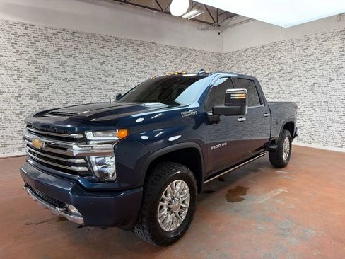 Used 2021 Chevrolet Silverado 2500 High Country w/ Z71 Off-Road Package AWD/4WD image 3