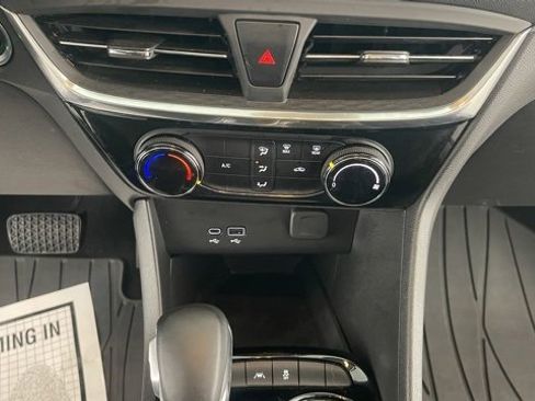 Used 2024 Buick Encore GX Sport Touring image 41