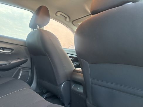 Certified 2022 Nissan Sentra SV image 36