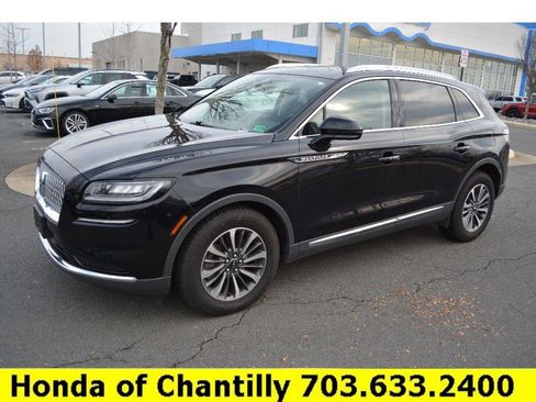 Used 2023 Lincoln Nautilus Reserve image 4