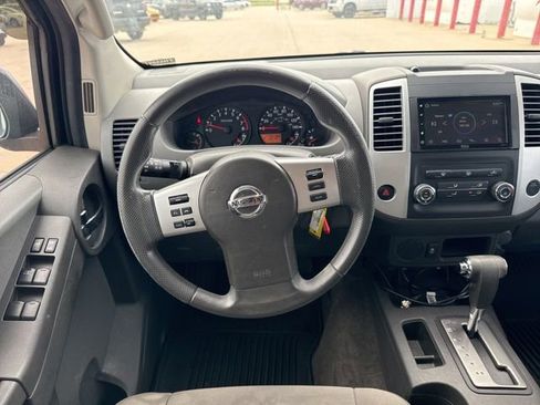 Used 2015 Nissan Xterra X RWD image 28