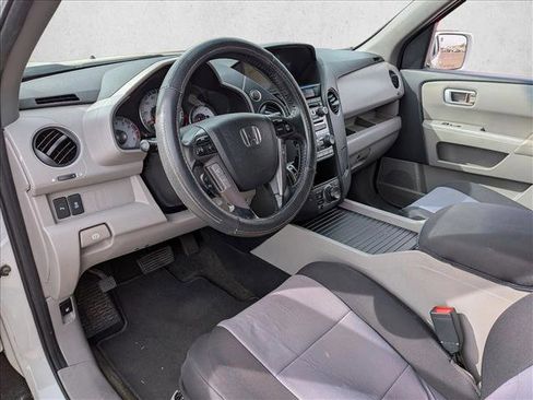 Used 2014 Honda Pilot Touring image 9