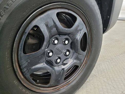 Used 2018 Jeep Renegade Sport w/ Power & Air Group image 31