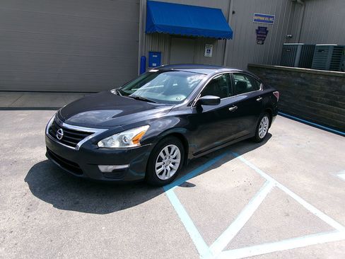 Used 2015 Nissan Altima 2.5 S w/ Power Driver Seat Package image 1
