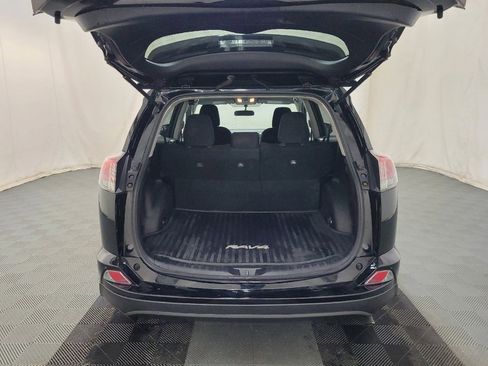 Used 2016 Toyota RAV4 LE AWD/4WD image 29